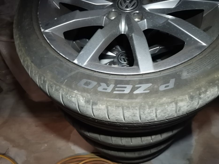 Гуми Pirelli P Zero235/45/R18
