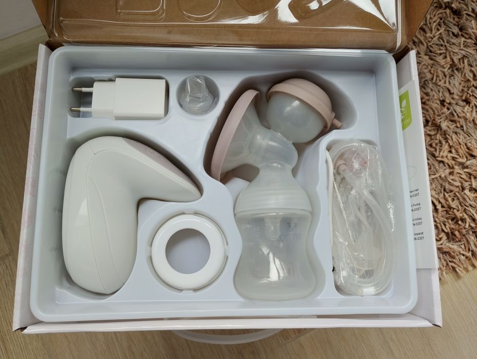 CANGAROO Електрическа помпа за кърма GENTLE TOUCH с LCD дисплей