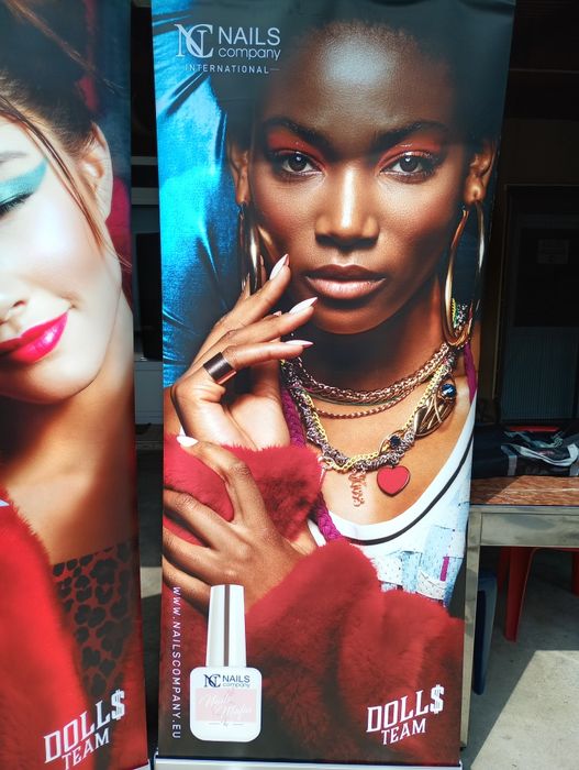 Roll up salon frumusețe