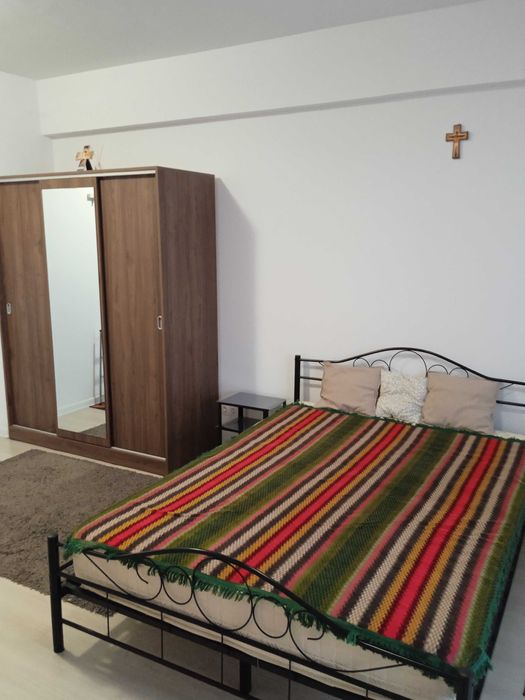 Proprietar inchiriez garsonieră Dr Taberei bloc nou