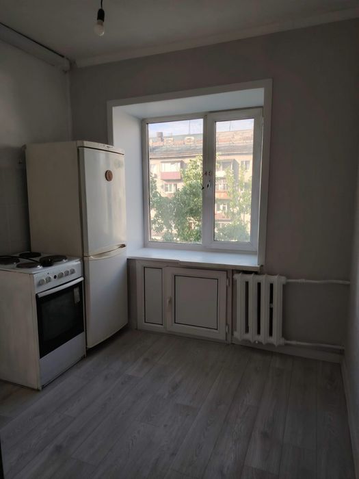 Продам 2 ком.кв. Севастопальская 21