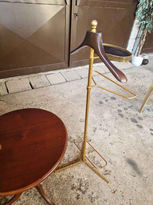 Прекрасна антикварна италианска бронзова закачалка