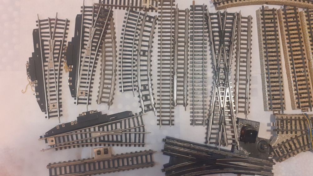 Sine-linii macazuri intersectii trenulet electric HO