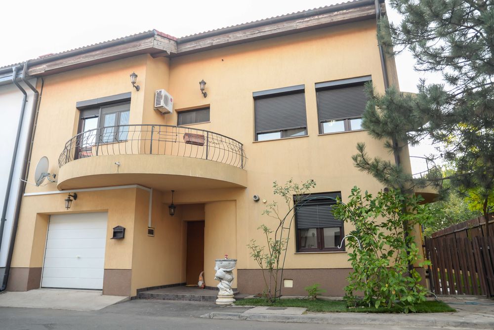 vilă mobilată și utilată, cu panouri solare, piscina, proprietar