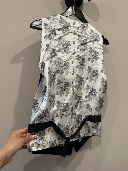 Поръчков мъжки официален костюм