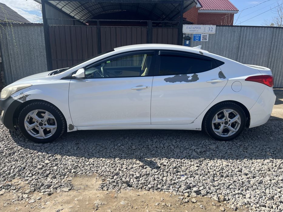 Элантра 2011 год 1,8