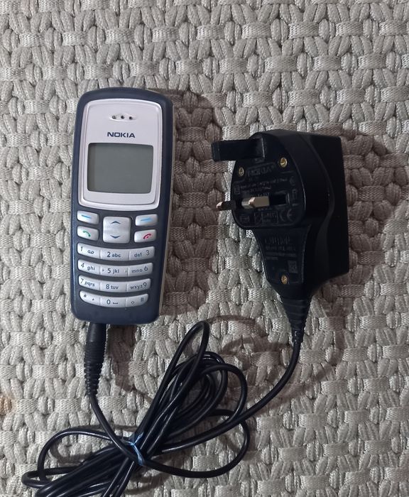 Nokia 2100 Retro Uz ime O'tmagan