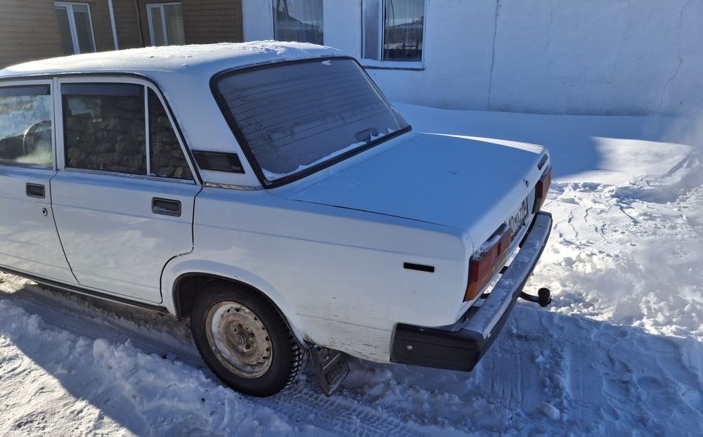 Придётся автомобиль ВАЗ 2107