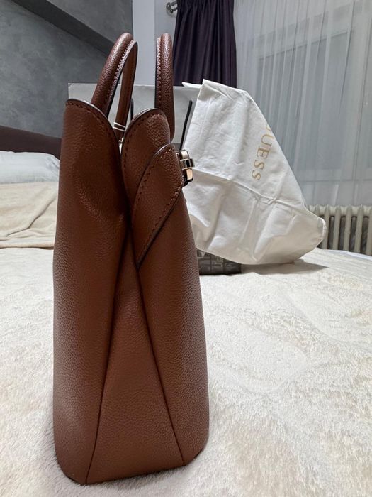 Geanta guess noua cu punga cadou