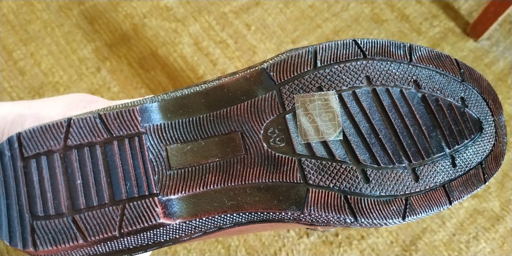 Дамски обувки номер 39