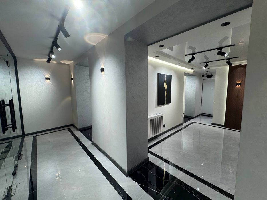 Новомосковская Брэдли | 43кв - нежилое помещение вдоль дороги Продажа