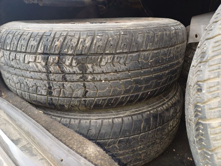 Продам 5 шин с дисками 175/70/R13