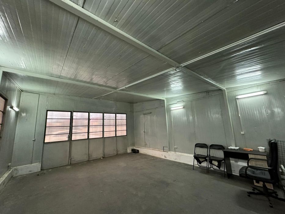 Spatiu depozitare/activitate comerciala