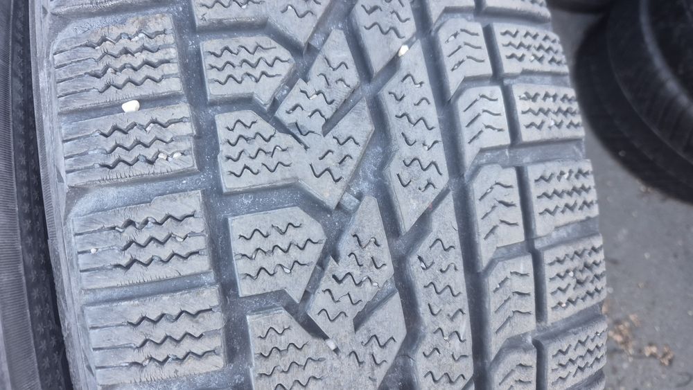 255 55 28 3бр зимни гуми дот 17 7мм граифер без лепенки ипукнатини