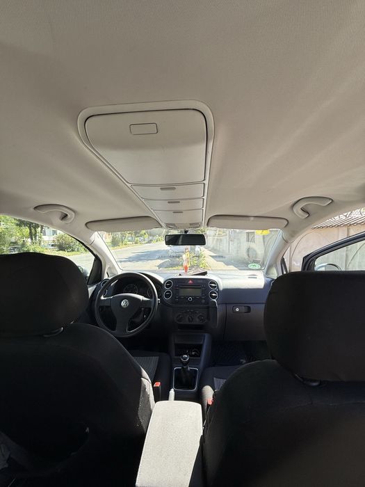 Se vinde Golf 5 plus 2006