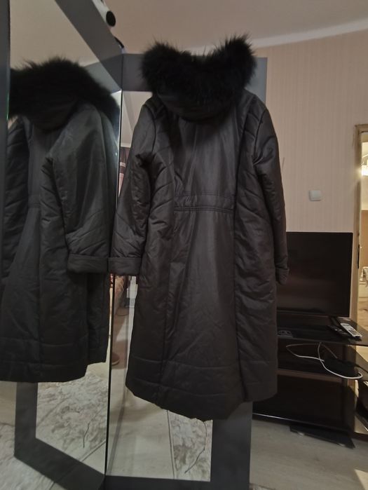 Дълго топло яке с ъс качулка