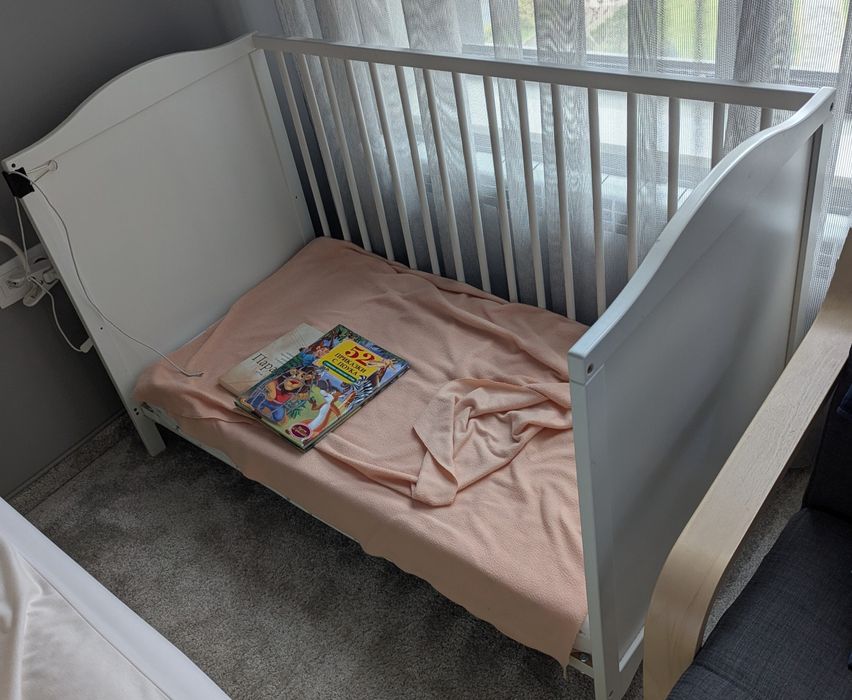 Бебешко легло IKEA с висок клас протектор Velamen (60x120 см)