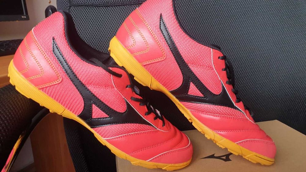 Mizuno Morelia Sala Club TF