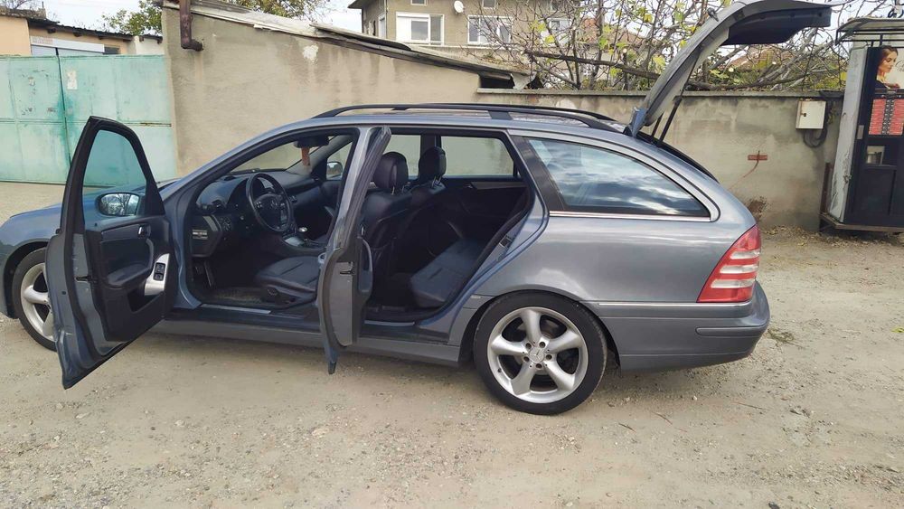 Mercedes c230 2.5 бензин 204 к.с.