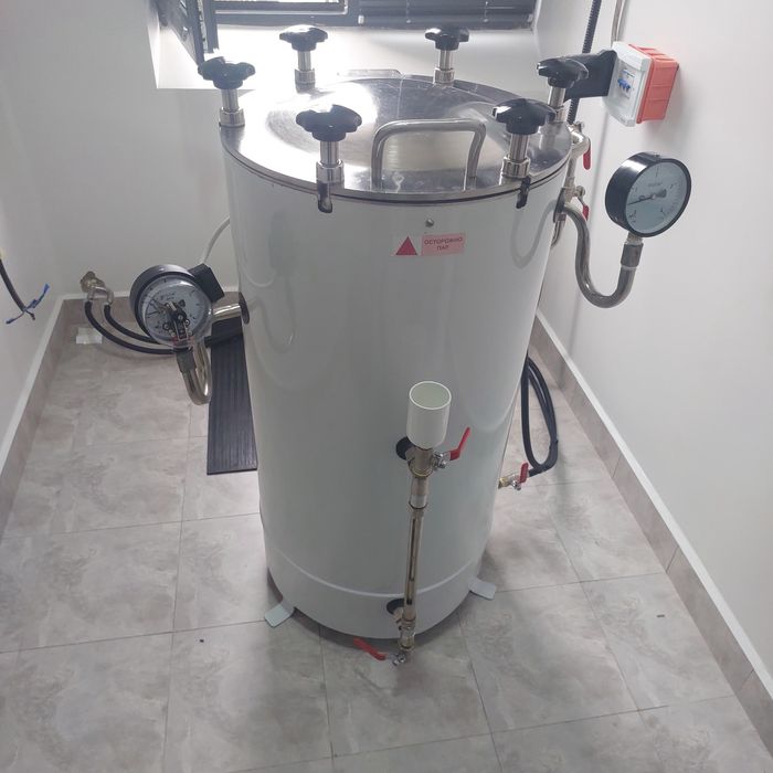 Продается медицинском автоклав роботаю гарантия есть