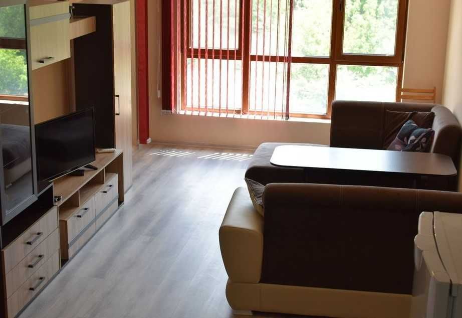 Дава се под наем Двустаен апартамент в Пловдив, Въстанически - 65 кв.м за 219.3 € - Снимка #1