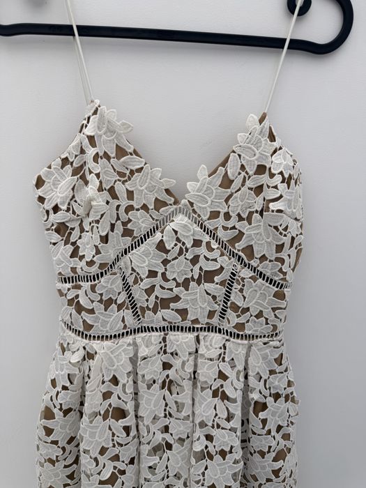 Дантелена рокля Sistaress