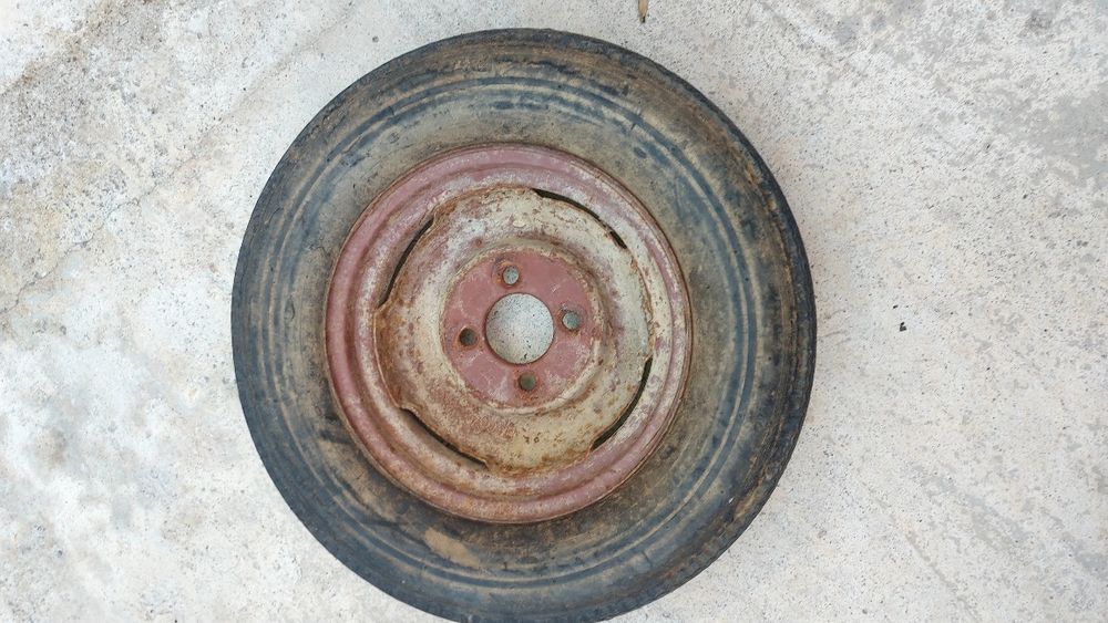 Cauciuc 640-15  cu cameră si geanta in 4 găuri