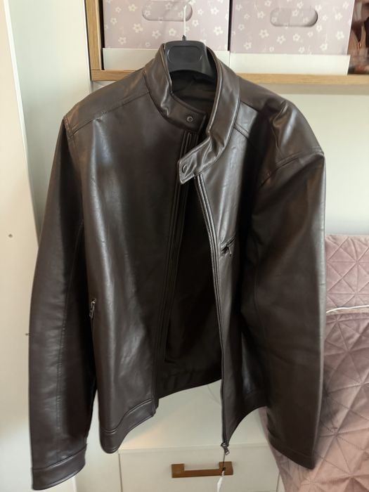 Продавам нови оригинални якета Mango