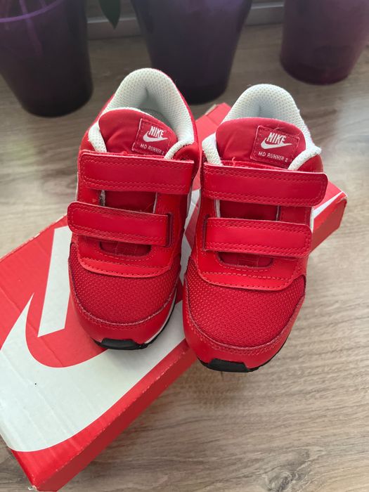 Маратонки Nike 25номер