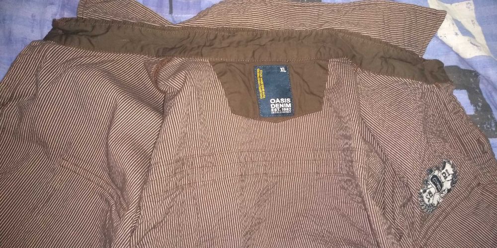 Oferta! Camasa BBT Oasis Denim UK, maron cu maneca lunga , buzunare