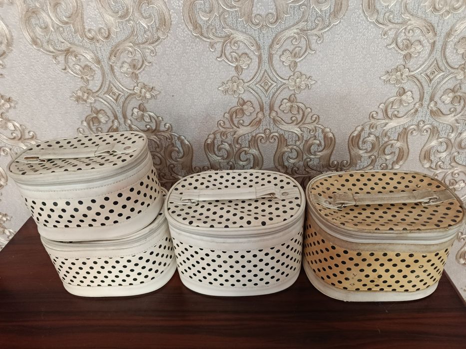 Косметички органайзеры, дорожные несессеры