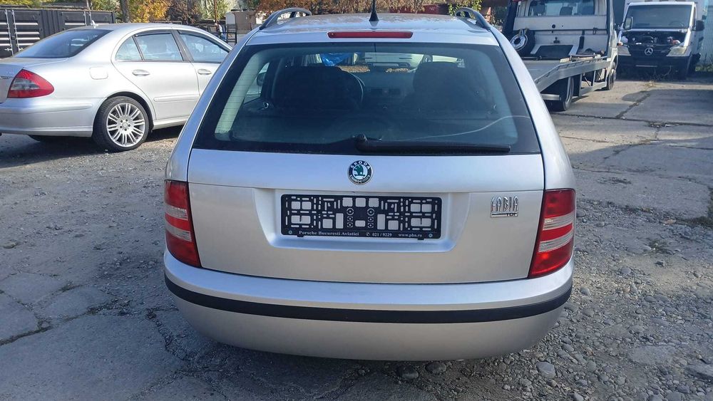 Dezmembrez Skoda Fabia 1.4 Diesel DIN 2004 - BNM
