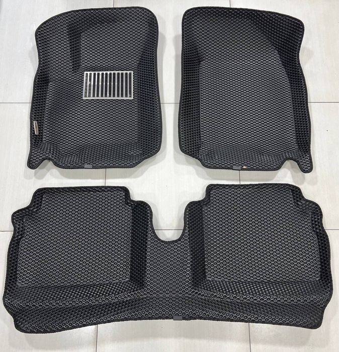 Eva polik orqasi ulangan