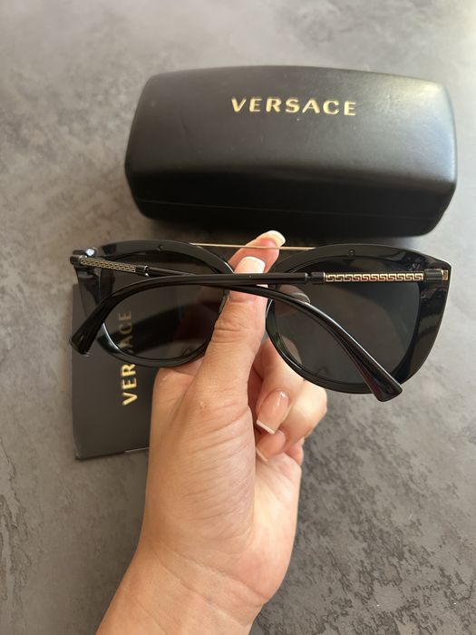 Дамкси слънчеви очила Versace