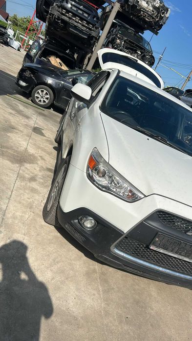 Oglinda stanga/dreapta  Mitsubishi Asx an 2010