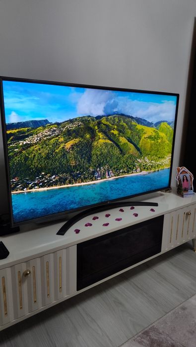 Телевизор LG 50 inch 127 sm