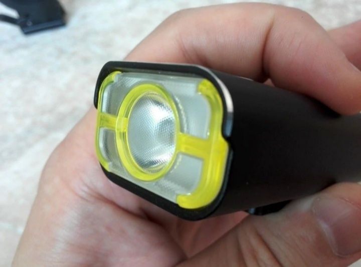 Lanterna USB far Rockbros V9C-400 led cree XPG-2 trotineta IPX 3