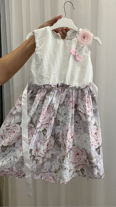 Платья на девочку