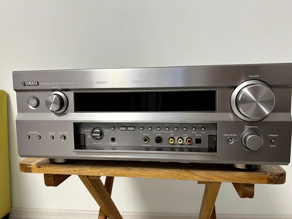 Amplificator Yamaha 120 watts RMS x 7 channels (8 ohms), RX-V2400