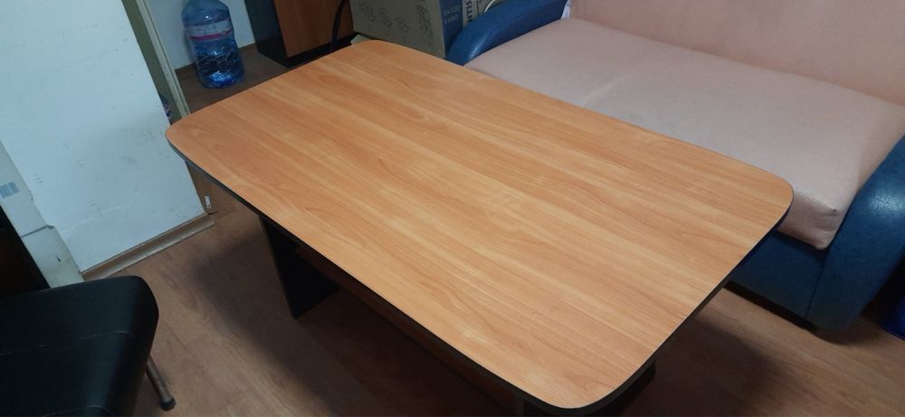 Офис обзавеждане