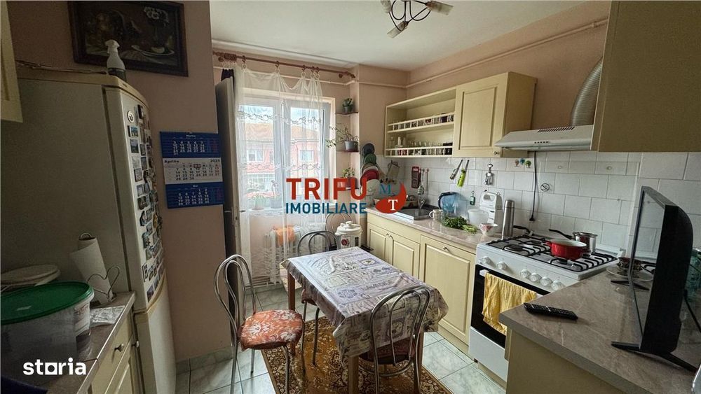 Apartament de vanzare 2 camere zona Cetate — fotografia 1