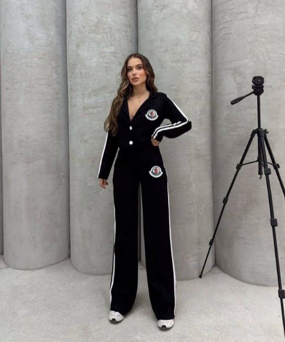 Compleu damă diferite modele