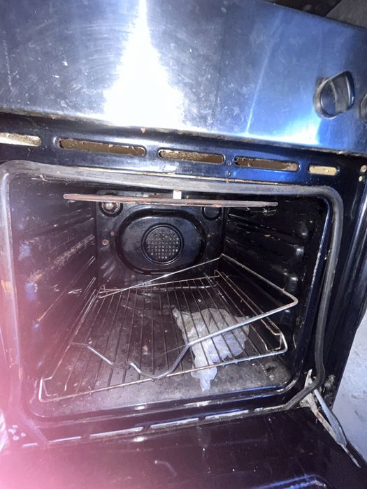 Плита с духовкой