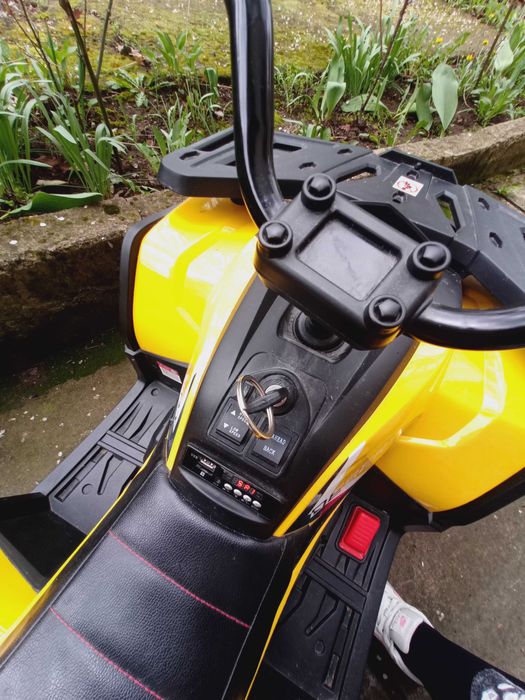 Акумулаторно бъги Moni - Desert, XMX607, жълт металик