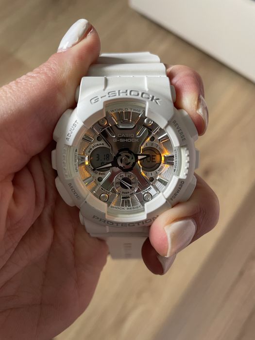 Часовник G-SHOCK