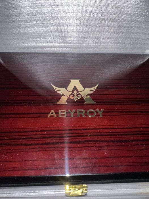 Часы от компаний Abyroy