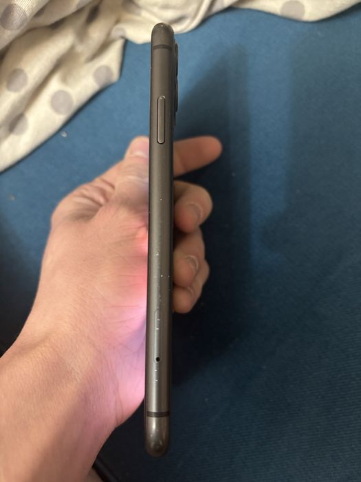 Продам телефон iphone 11 128гб