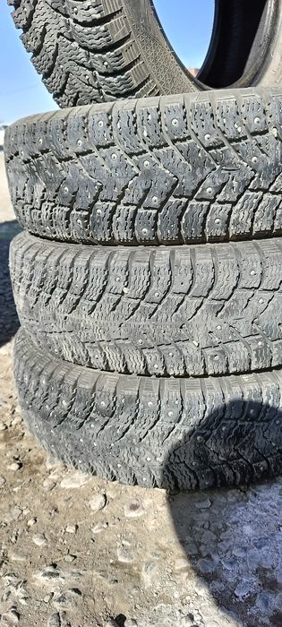 Продам Шипованные покрышки 175/65/14.  14