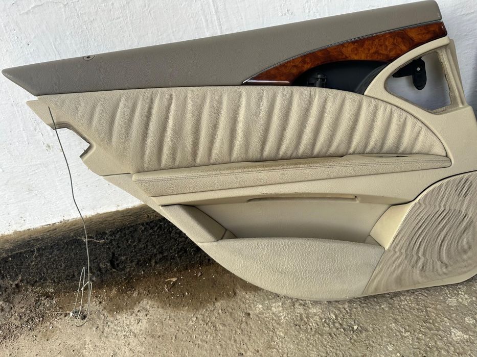 Дверные карты мерседес w211