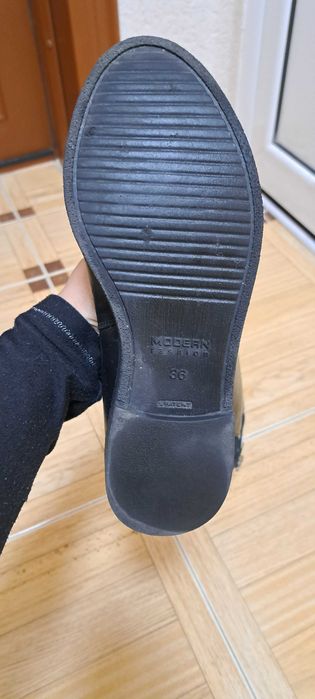 Дамски ботуши 36н.